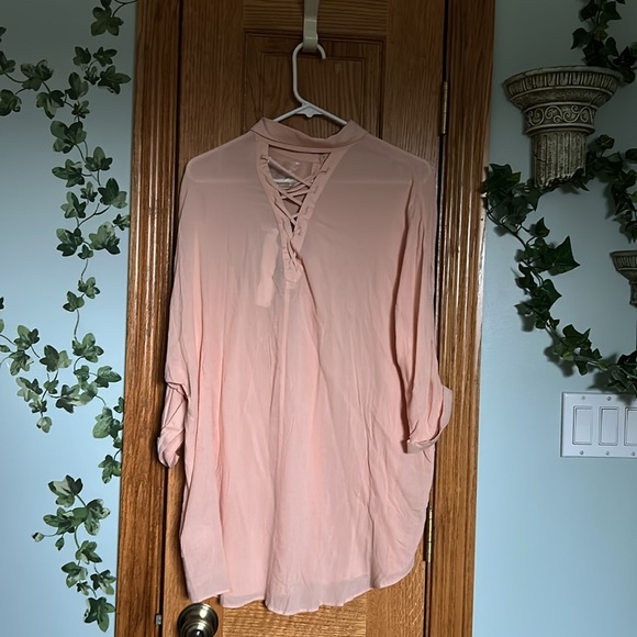 Pink button down oversized - Picture 2 of 4